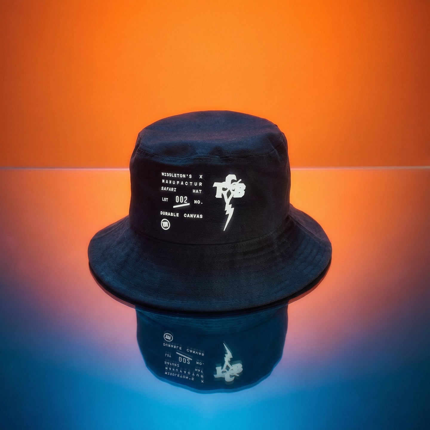 Bucket hat in Ink